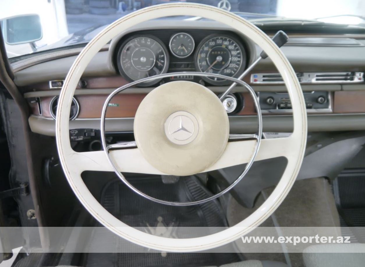 Mercedes Benz 280S (photo: 4)