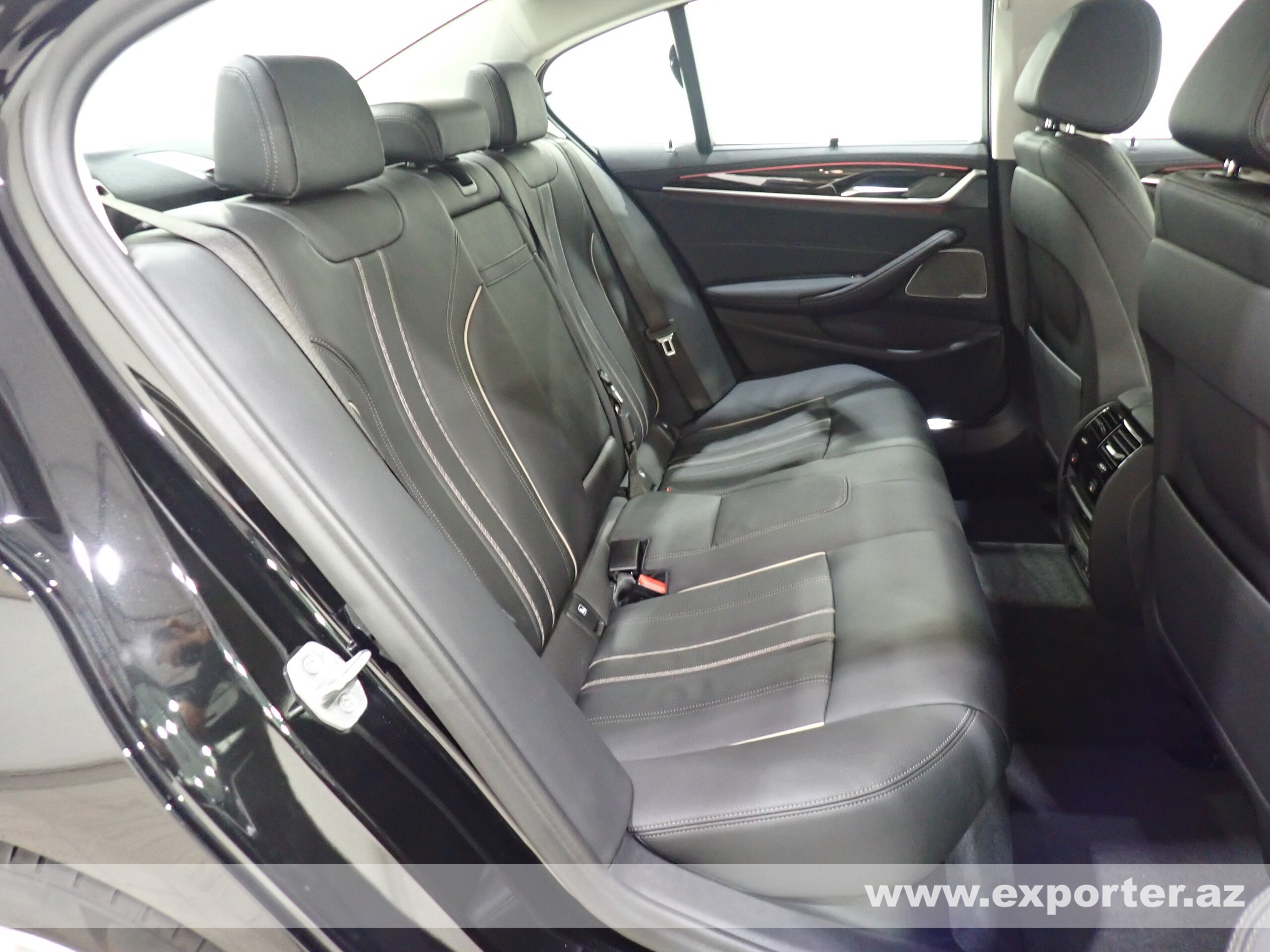 BMW 530i Luxury (photo: 34)