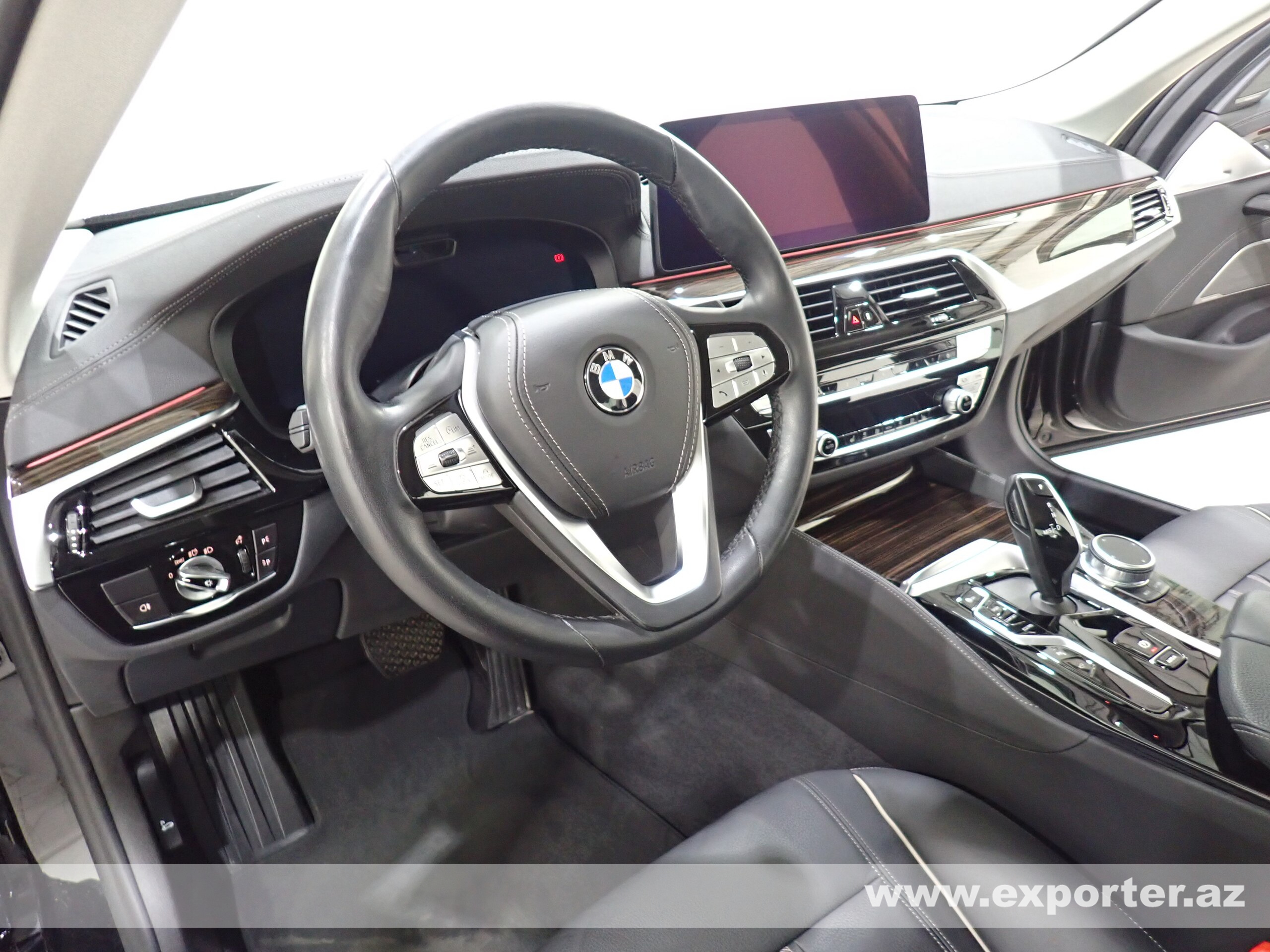 BMW 530i Luxury (photo: 16)