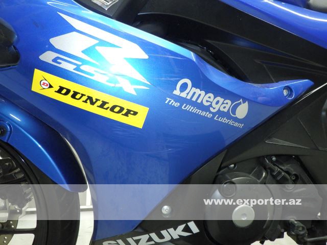 Suzuki GSX-R150 (photo: 9)