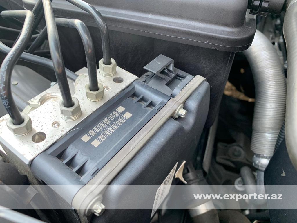 BMW 525i (photo: 21)