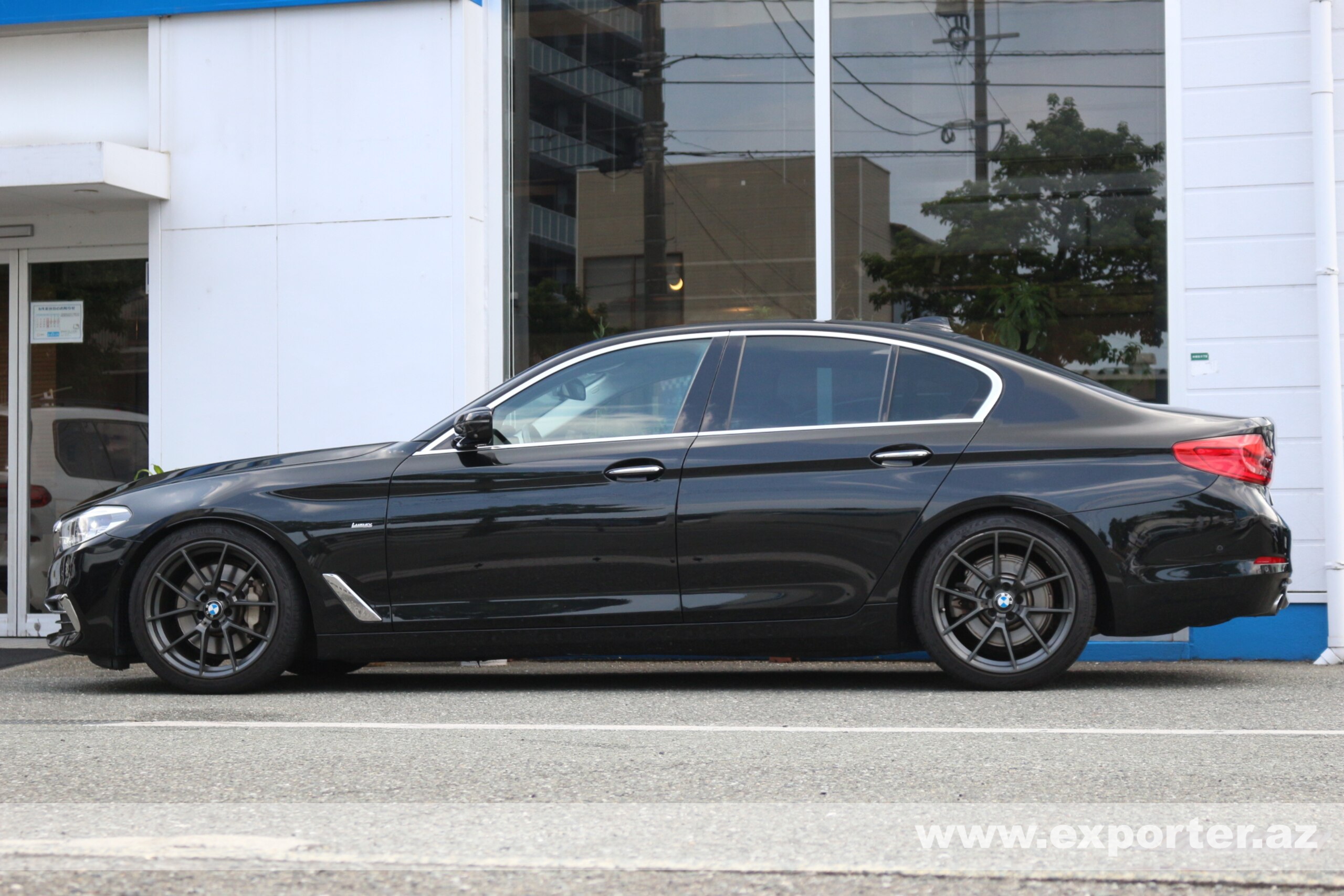 BMW 530i Luxury (photo: 6)