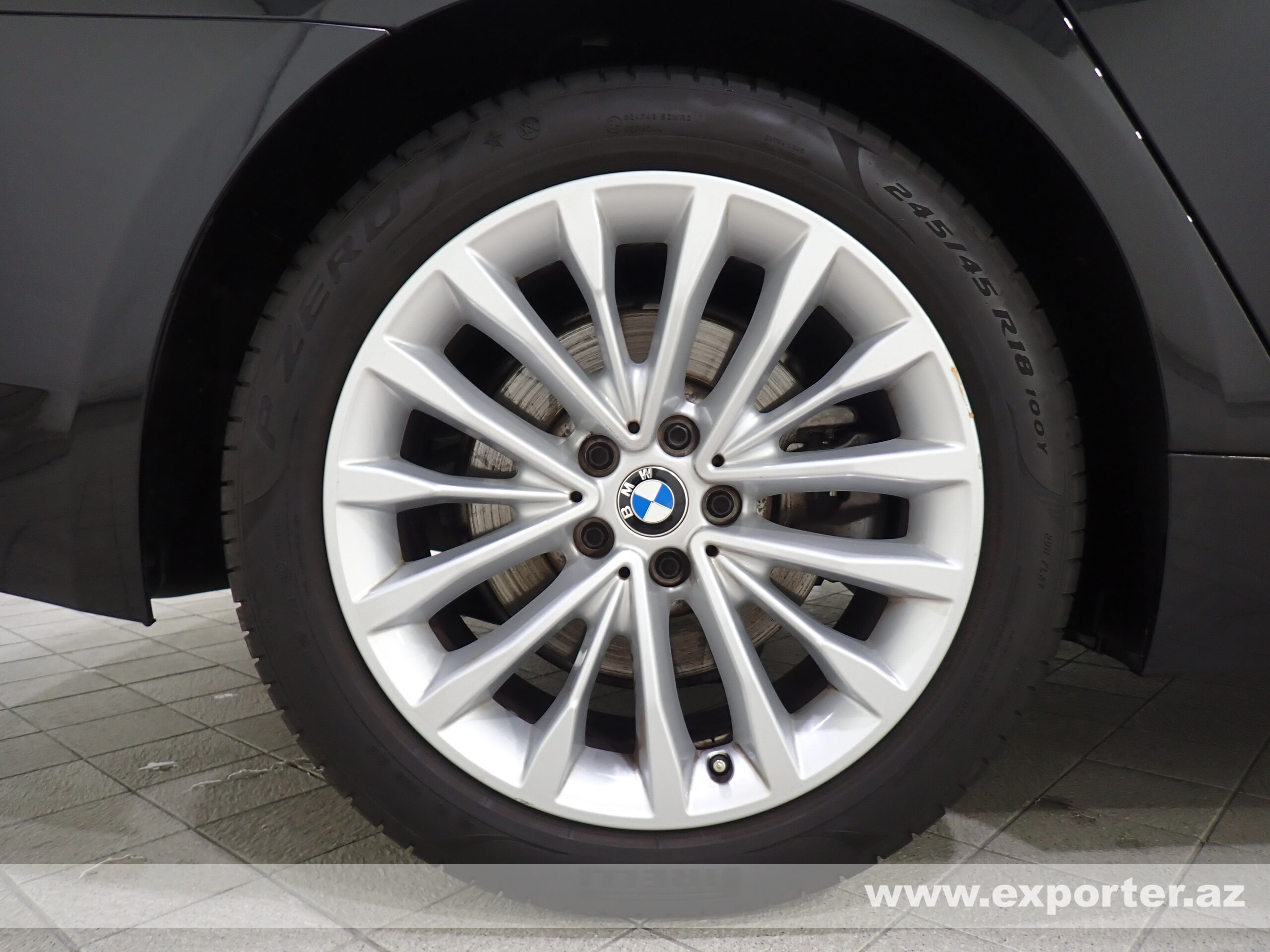 BMW 530i Luxury (photo: 13)