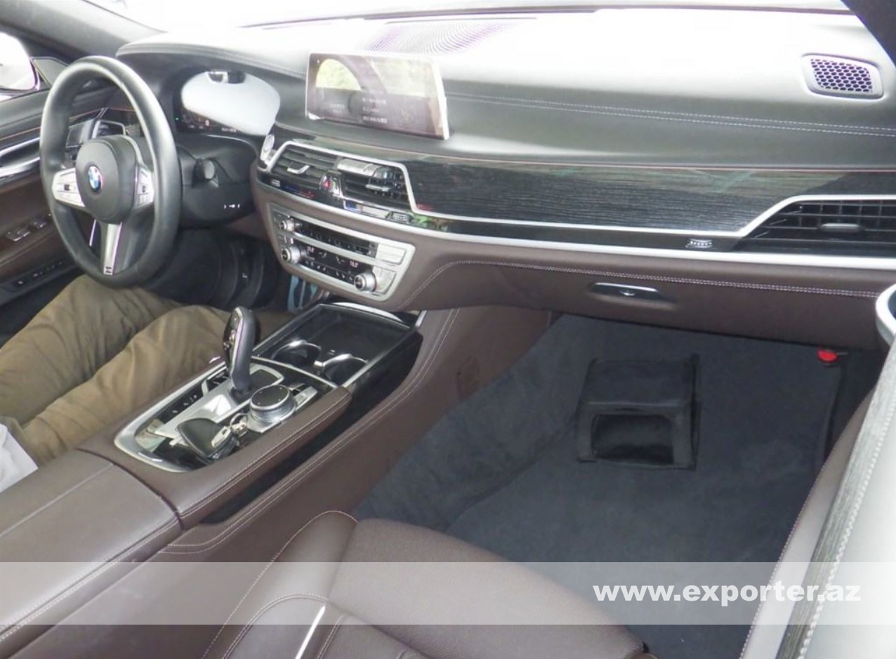 BMW 750i xDrive M Sport (photo: 4)
