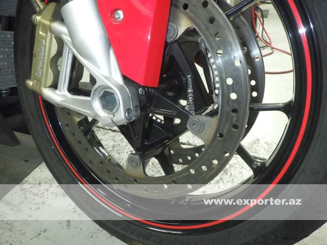 BMW S1000RR (photo: 11)