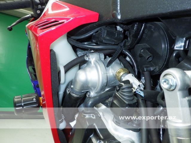 Honda CBR1000RR-R Fireblade SP (photo: 27)