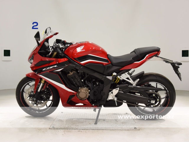 Honda CBR650R (photo: 1)
