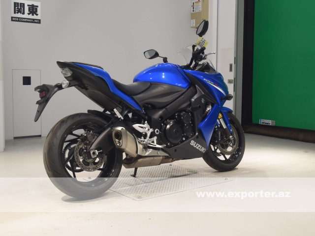 Suzuki GSX-S1000 (photo: 2)