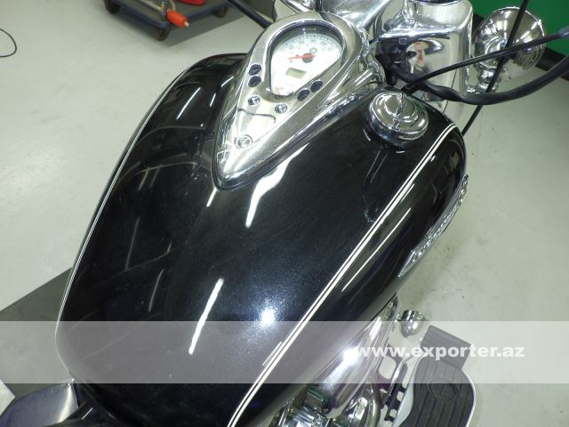 Yamaha DRAGSTAR 400 CLASSIC (photo: 8)